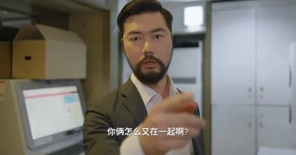 ������Ů���Ѿ�Ȼ